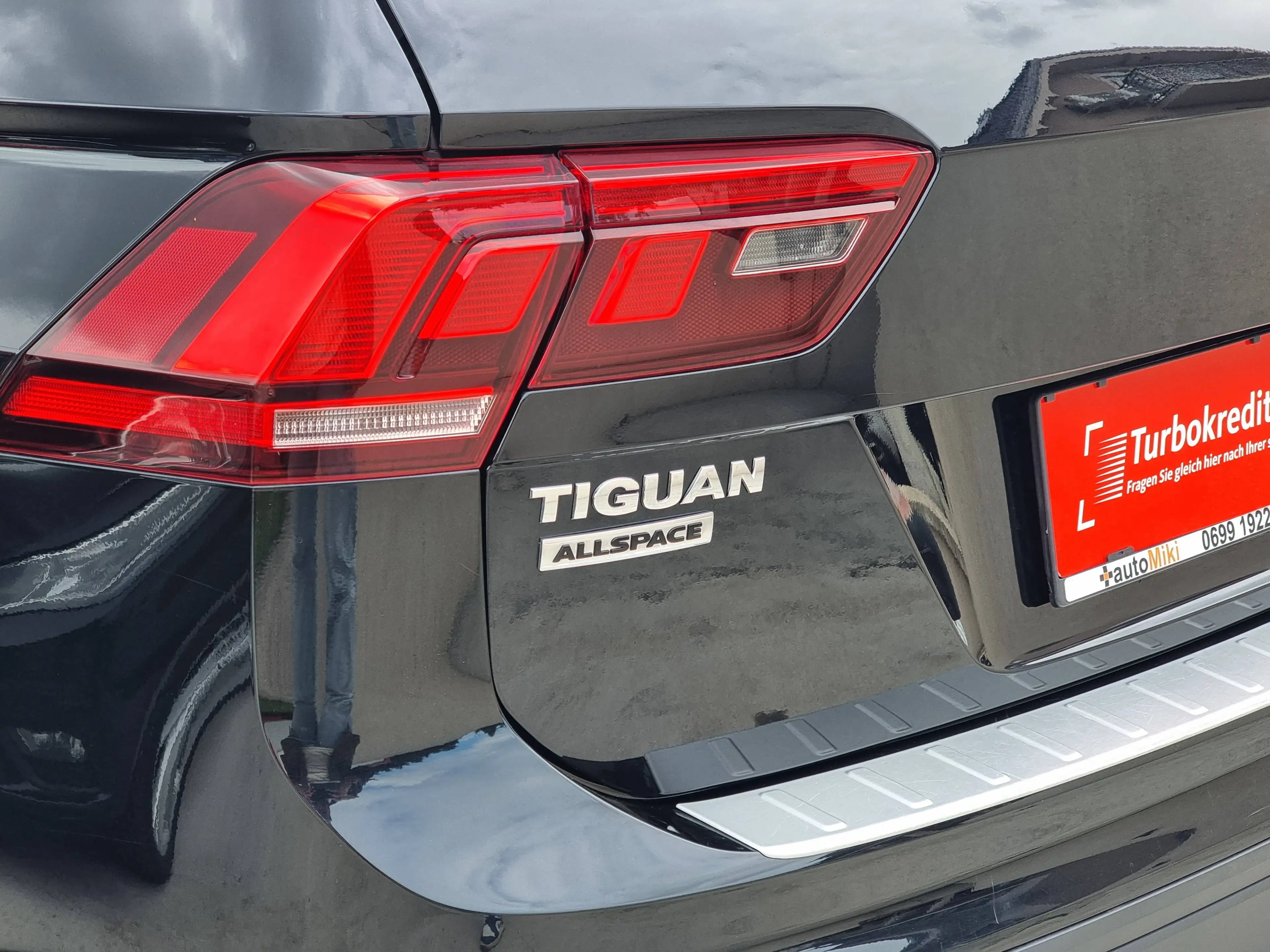 Volkswagen Tiguan Allspace Tiguan 2,0 TSI 4Motion Allspace Highline 7 Sitze DSG — photo 7