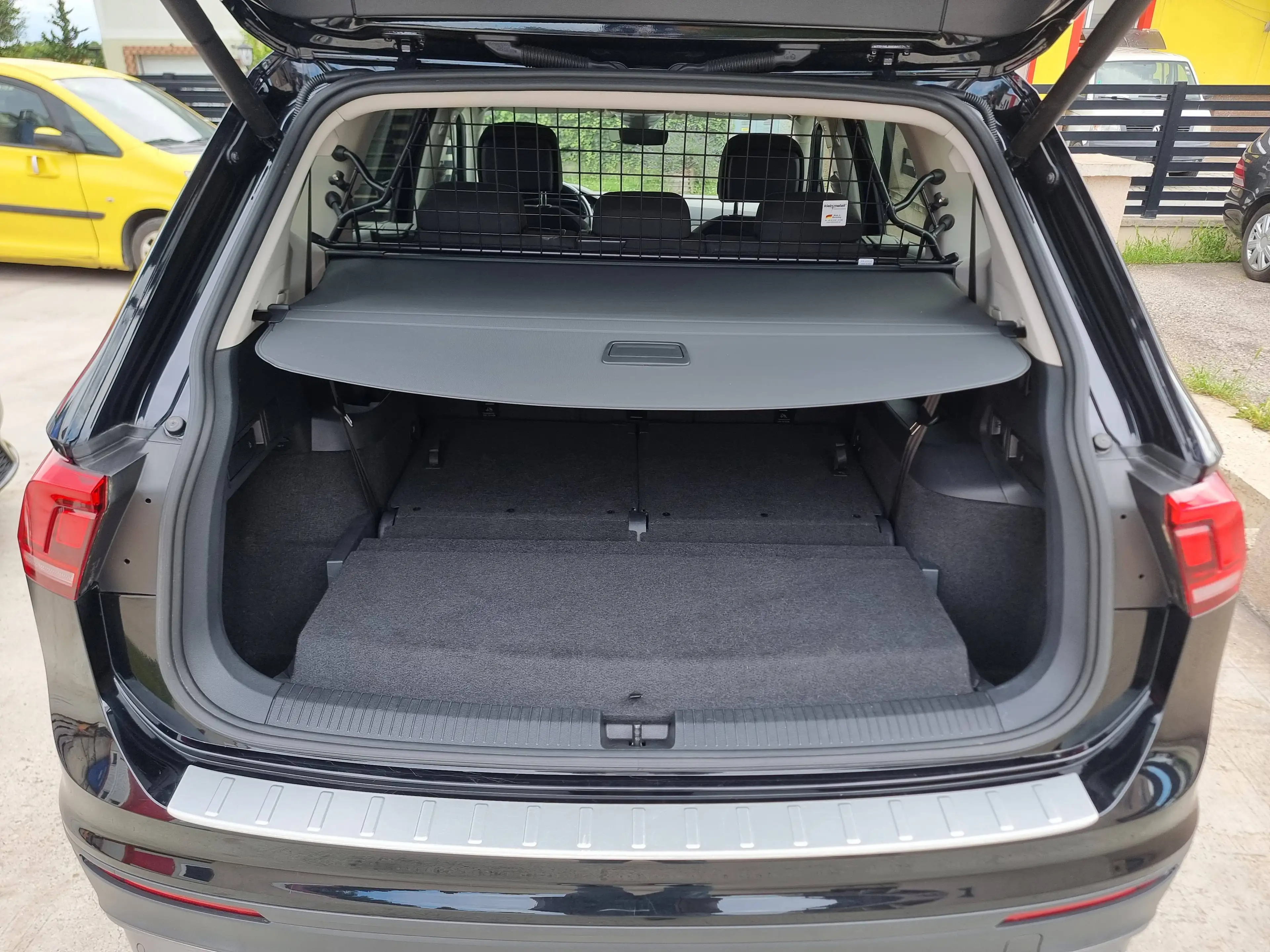Volkswagen Tiguan Allspace Tiguan 2,0 TSI 4Motion Allspace Highline 7 Sitze DSG — photo 9