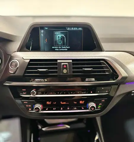 BMW X3 view 16
