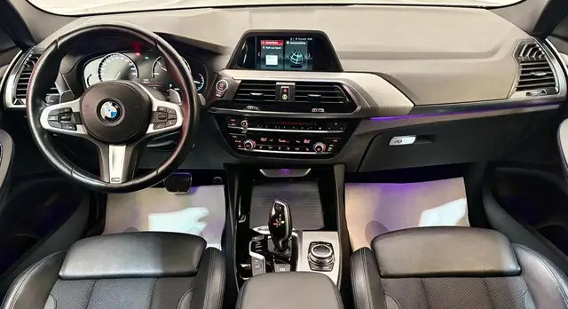 BMW X3 view 11