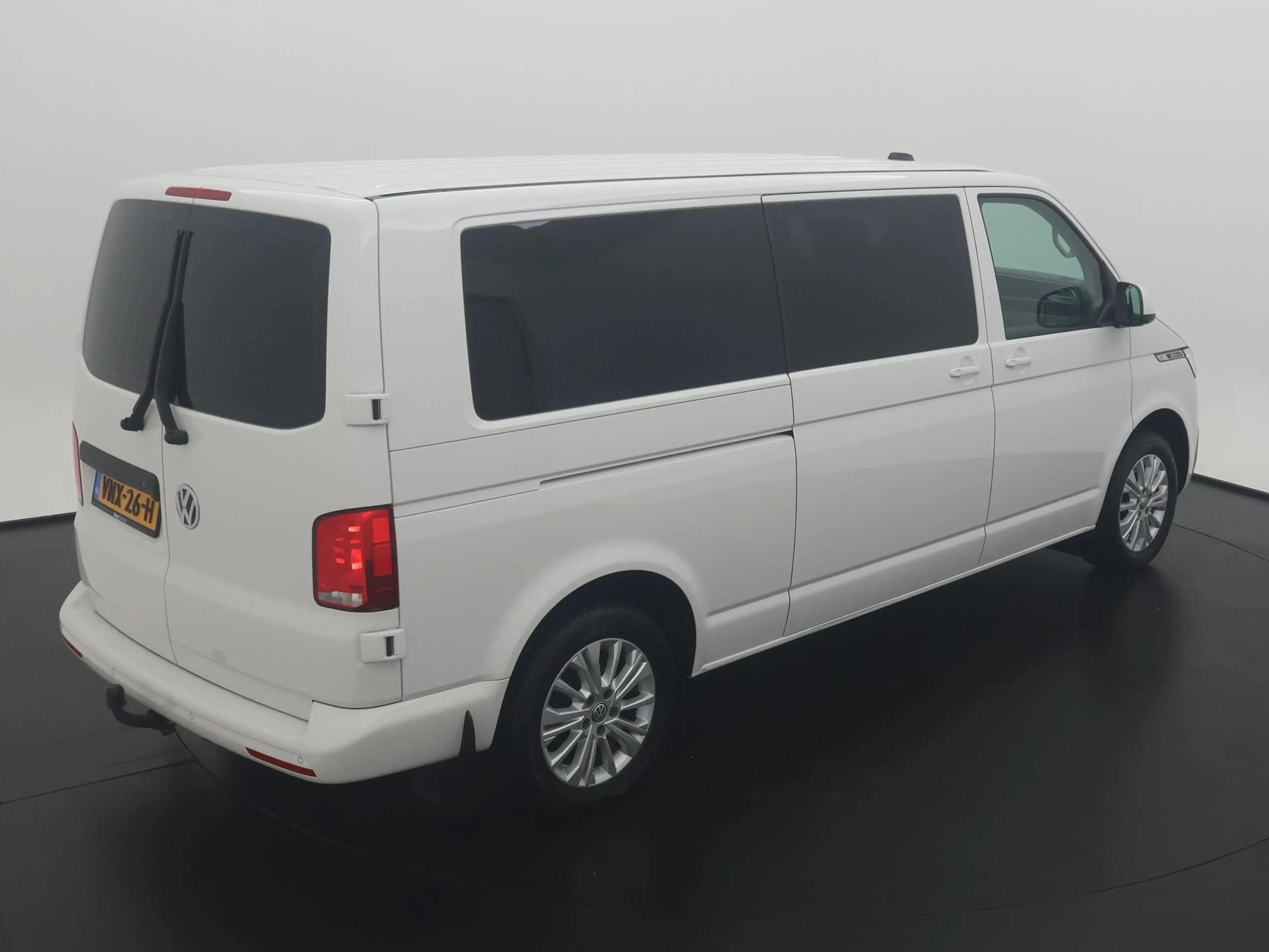 Volkswagen T6.1 Transporter Bedrijfswagens 2.0 TDI 150 PK 4 Motion DSG L2H1 28 — photo 4