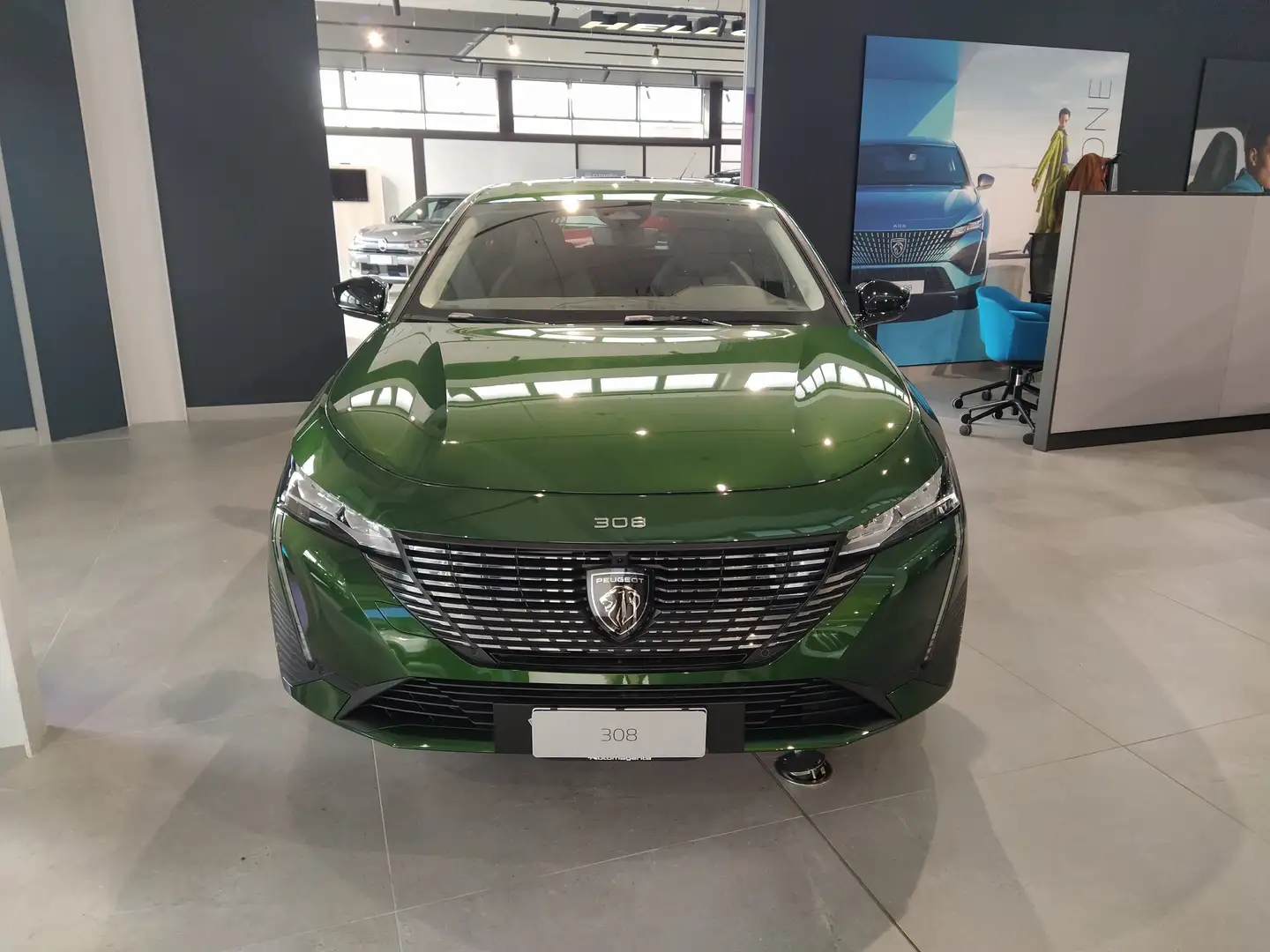 Peugeot 308 MHEV 1.2 Hybrid 136 DCS ALLURE KM ZERO Verde - 2