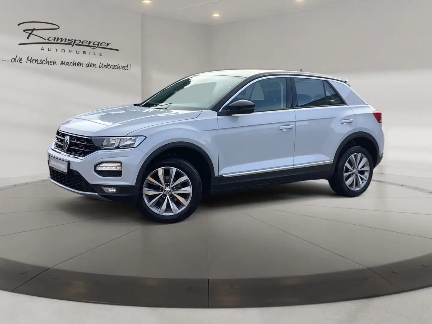 Volkswagen T-Roc 1.6 TDI Style AHK ACC Navi SHZ PDC Argent - 2
