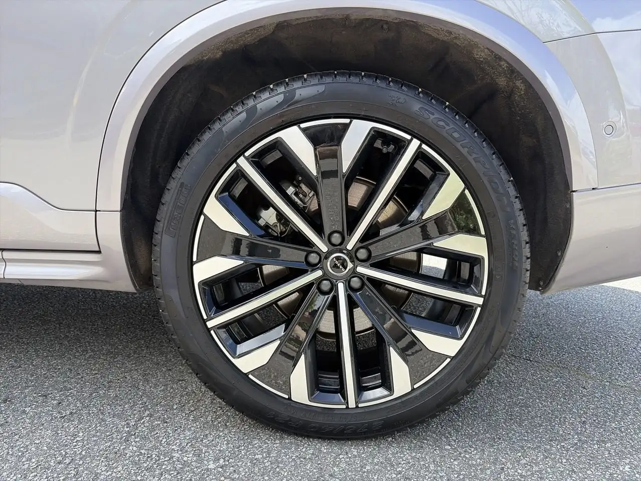 Volvo XC90 снимка Volvo XC90