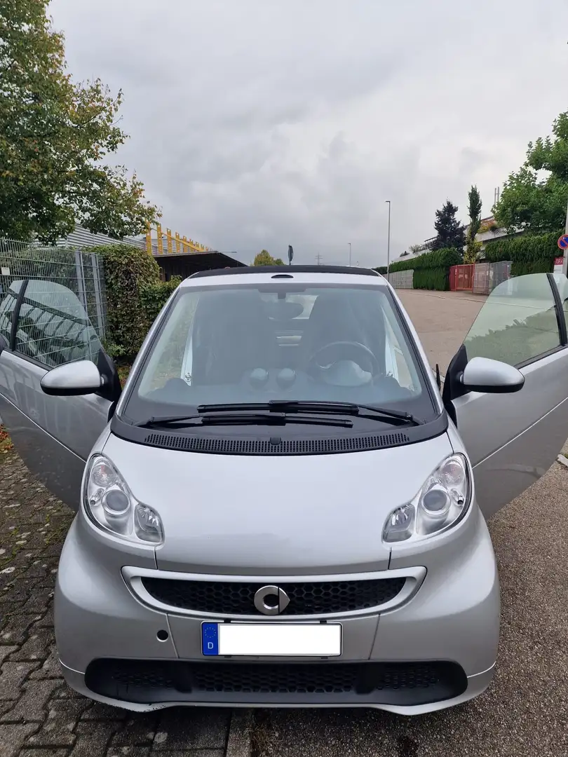 smart forTwo smart fortwo cabrio 451 Silber - 1