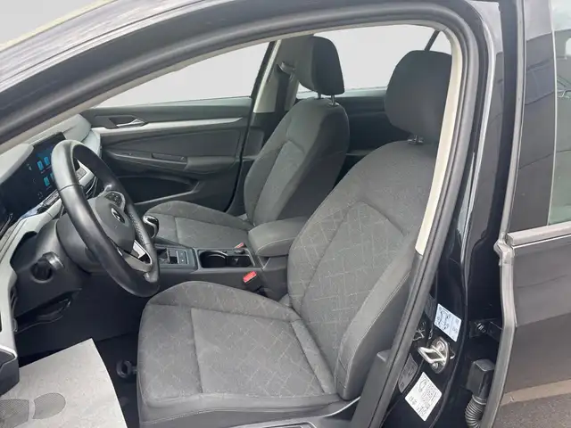 Volkswagen Golf view 9