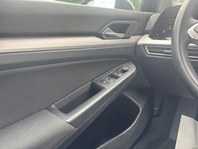 Volkswagen Golf view 13
