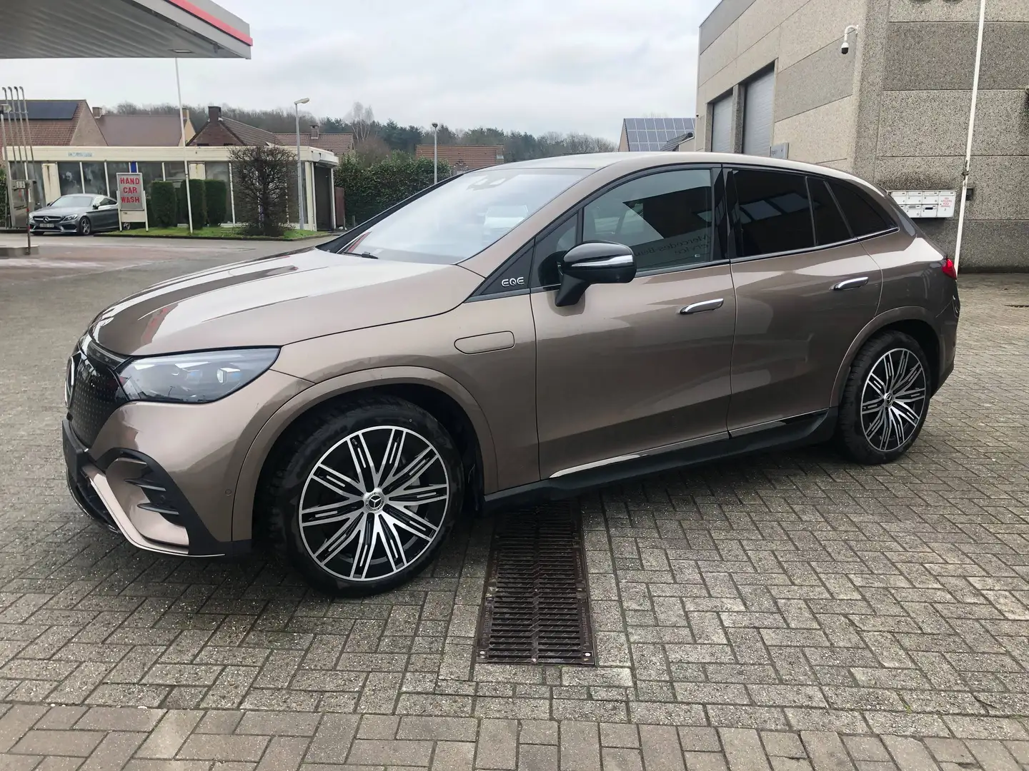 mercedes-benz eqe suv