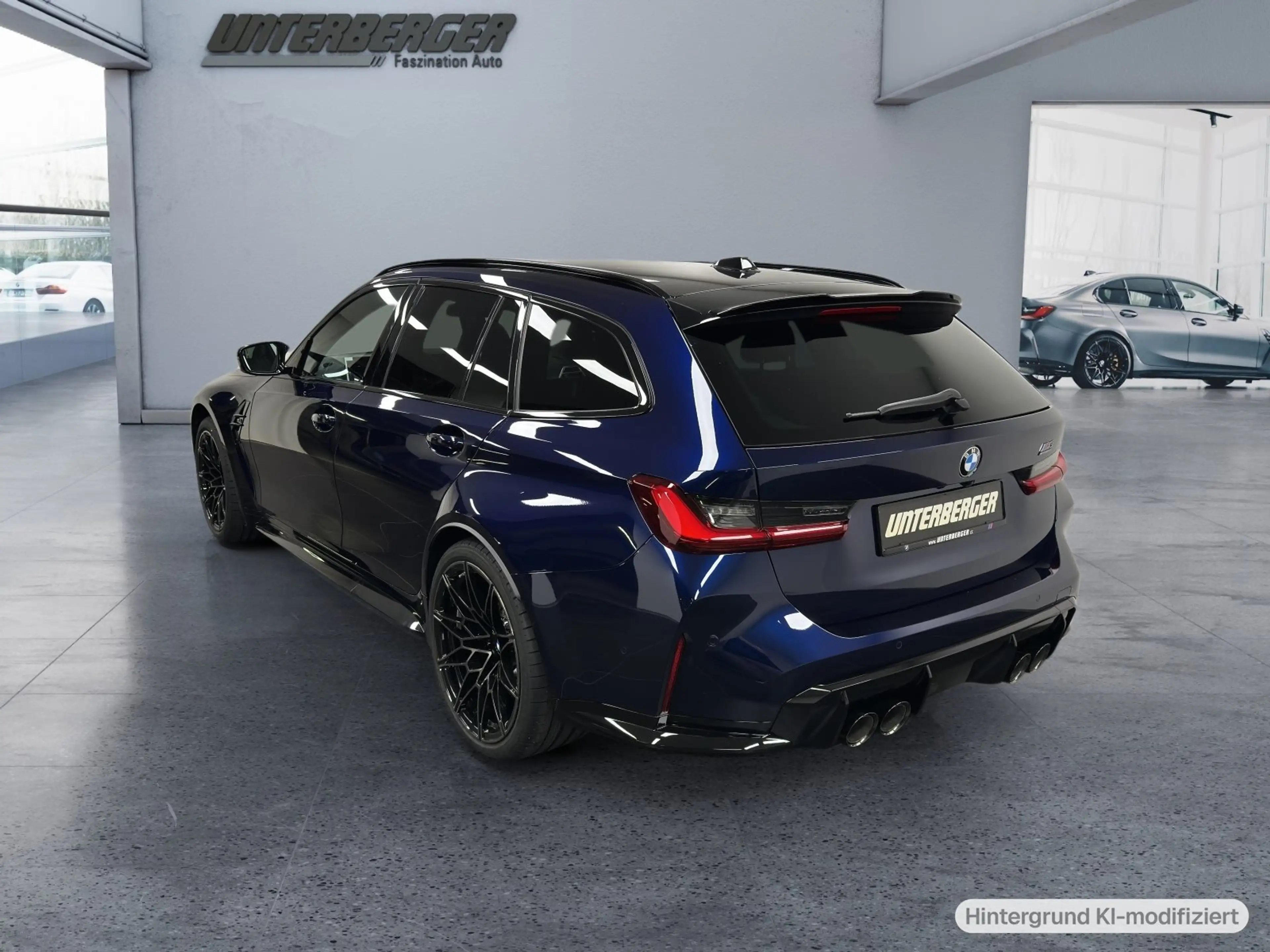 BMW M3 Competition M xDrive — photo 4