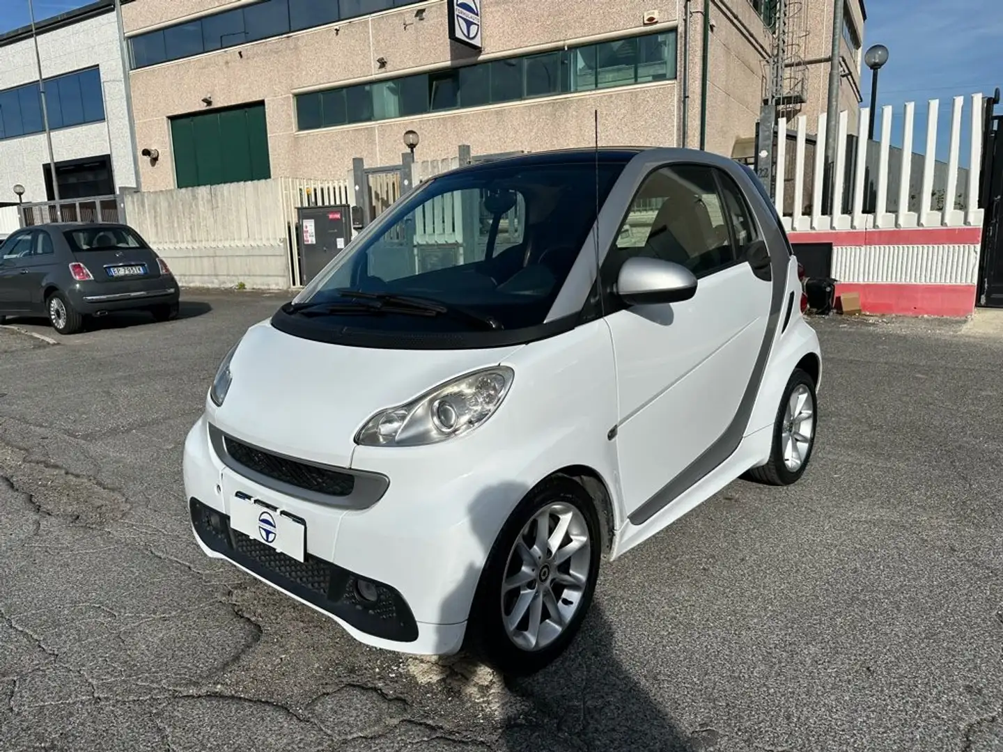 smart forTwo 800 40 kW coupé pure cdi Blanc - 1