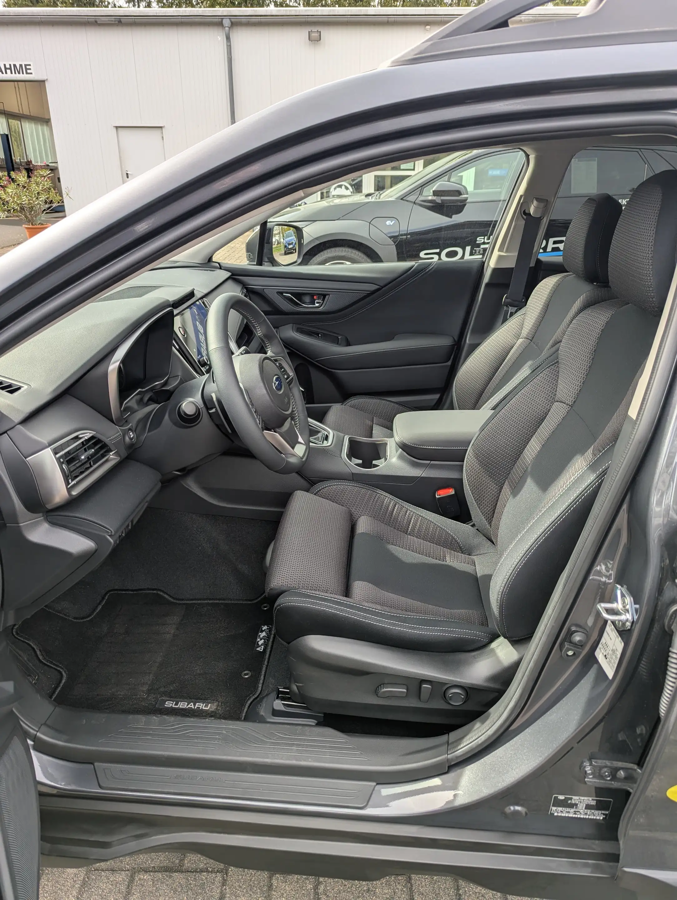 Subaru OUTBACK 2.5i Active Lineartronic — photo 10