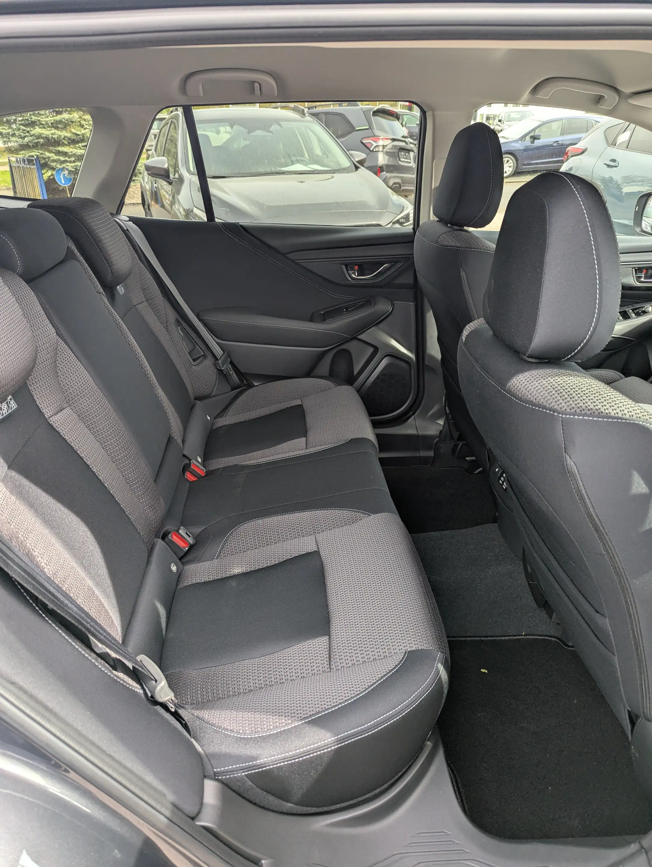 Subaru OUTBACK 2.5i Active Lineartronic — photo 13