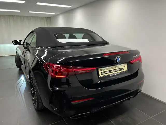 BMW 4 Series view 11