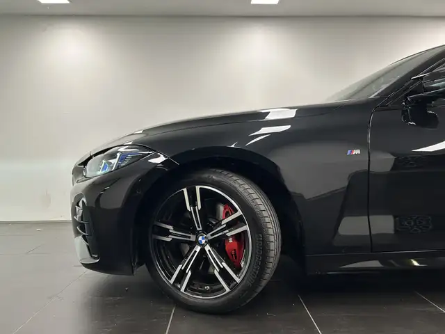 BMW 4 Series view 9