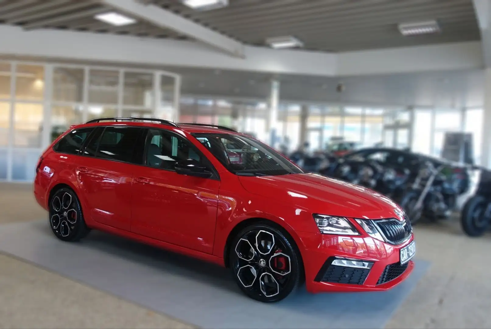 Skoda Octavia Combi RS 245 DSG Challenge Pro Xtreme Rot - 1