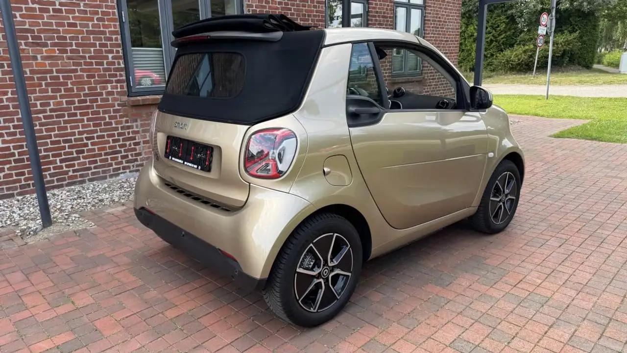 2021 smart forTwo electric drive / EQ (453.491), photograph 5