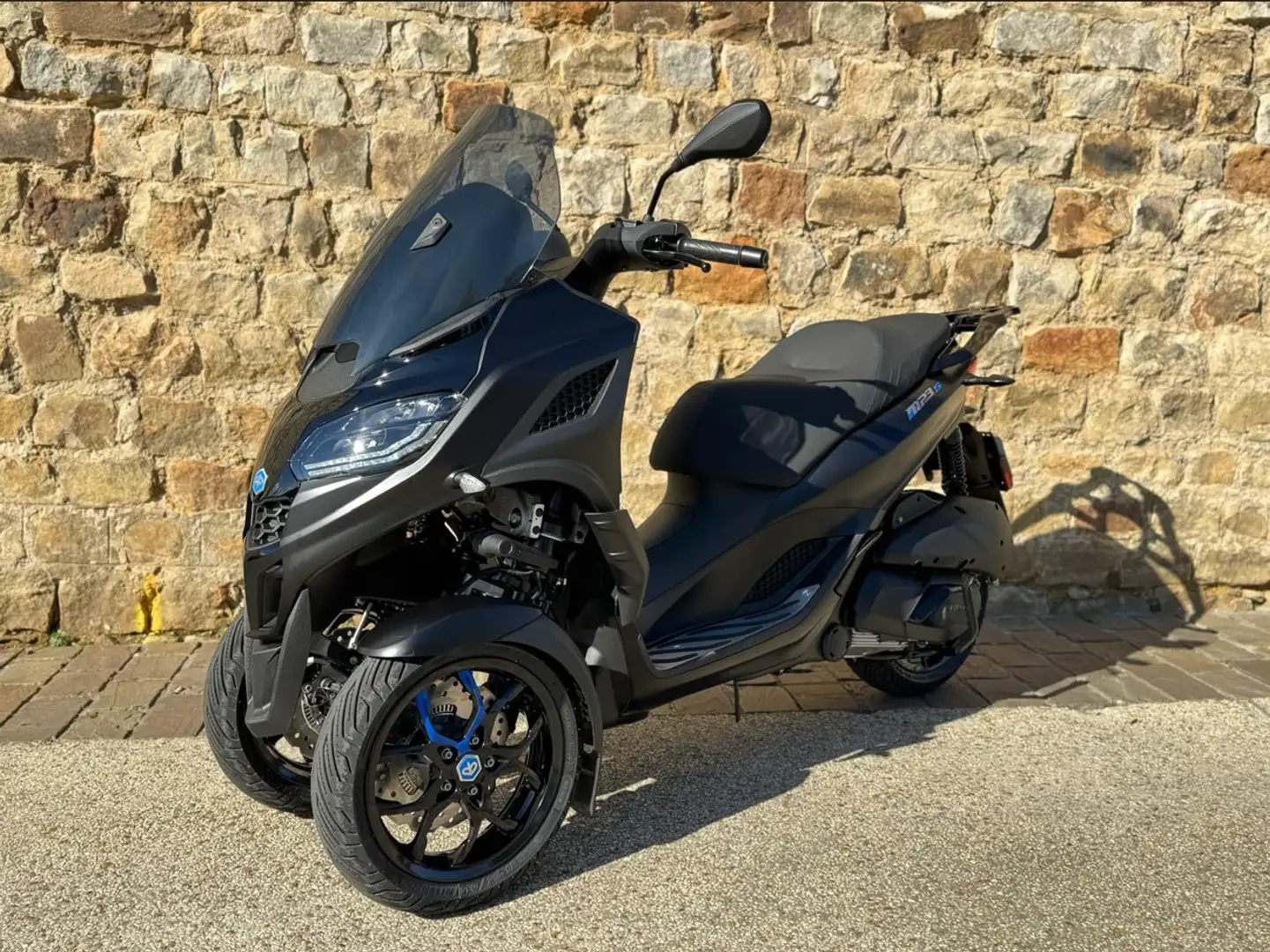 Piaggio MP3 310 Чорний - 1