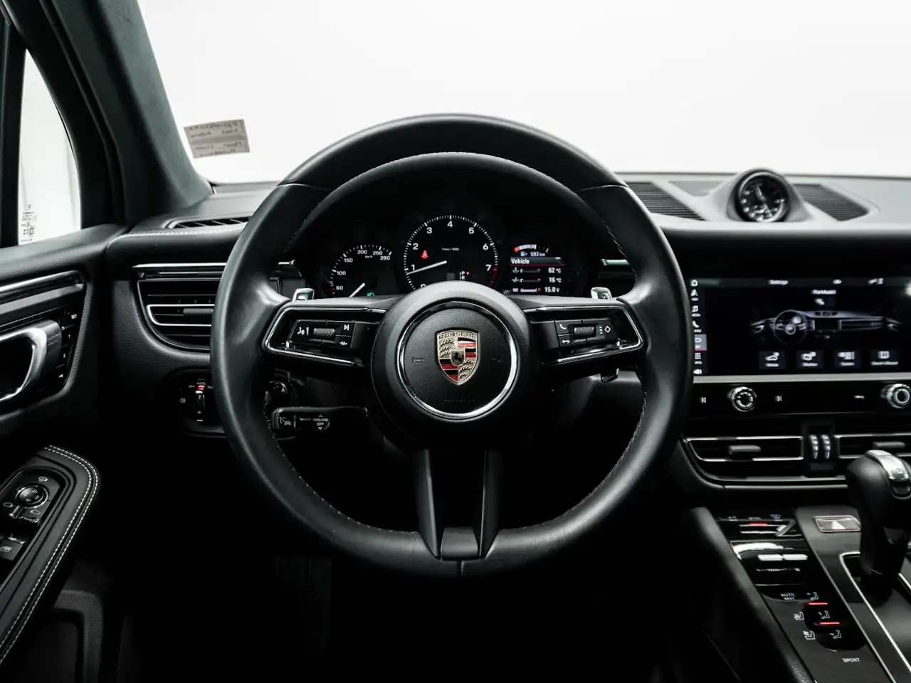 Porsche Macan снимка Porsche Macan