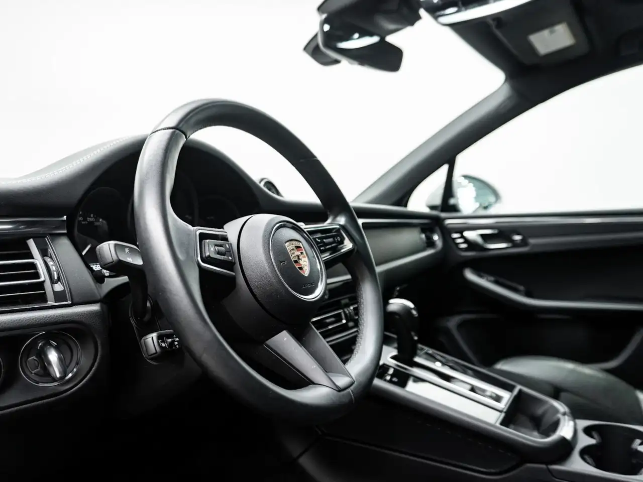 Porsche Macan снимка Porsche Macan