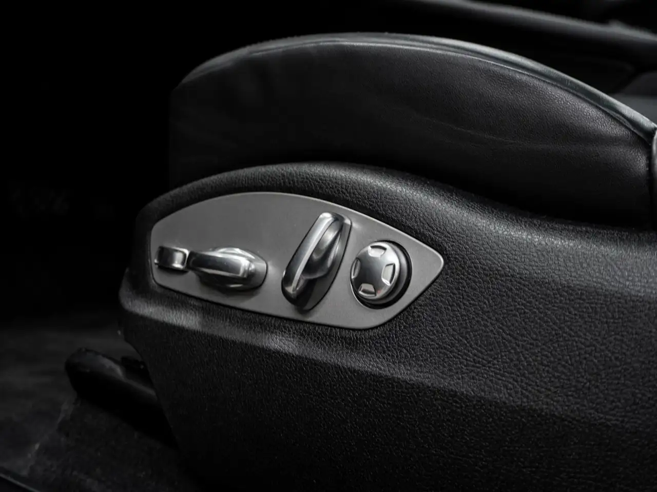 Porsche Macan снимка Porsche Macan