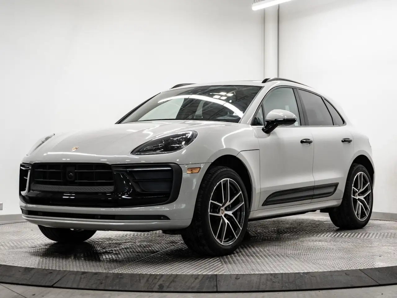 Porsche Macan снимка Porsche Macan