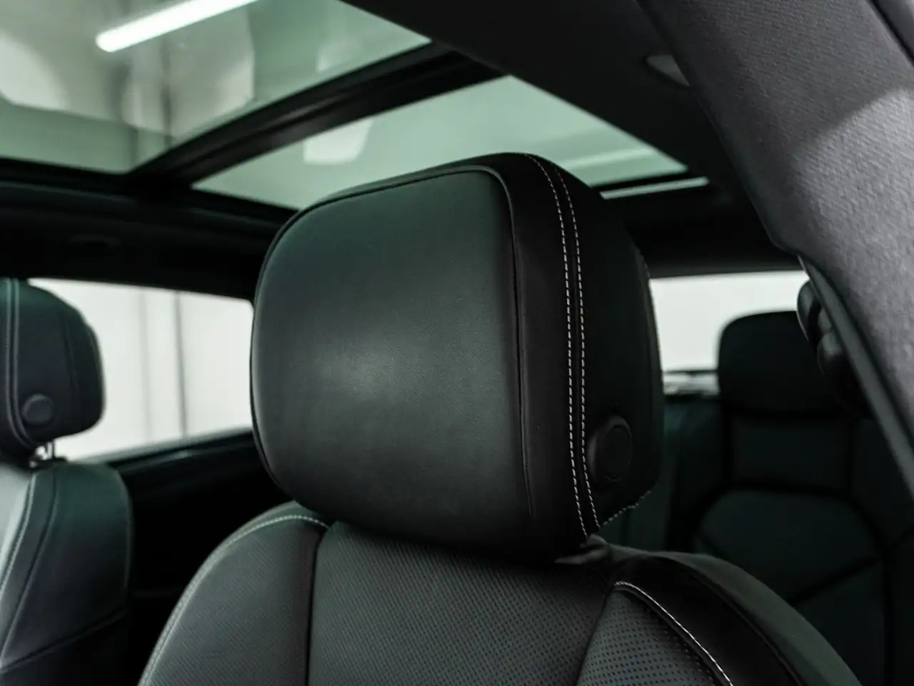 Porsche Macan снимка Porsche Macan