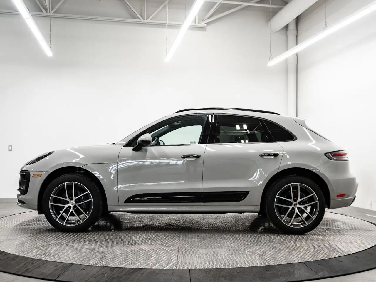 Porsche Macan снимка Porsche Macan