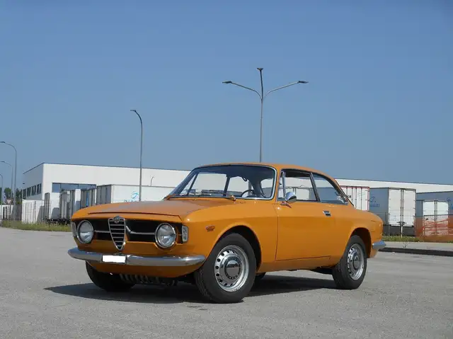 Alfa Romeo Junior GT 1300 scalino