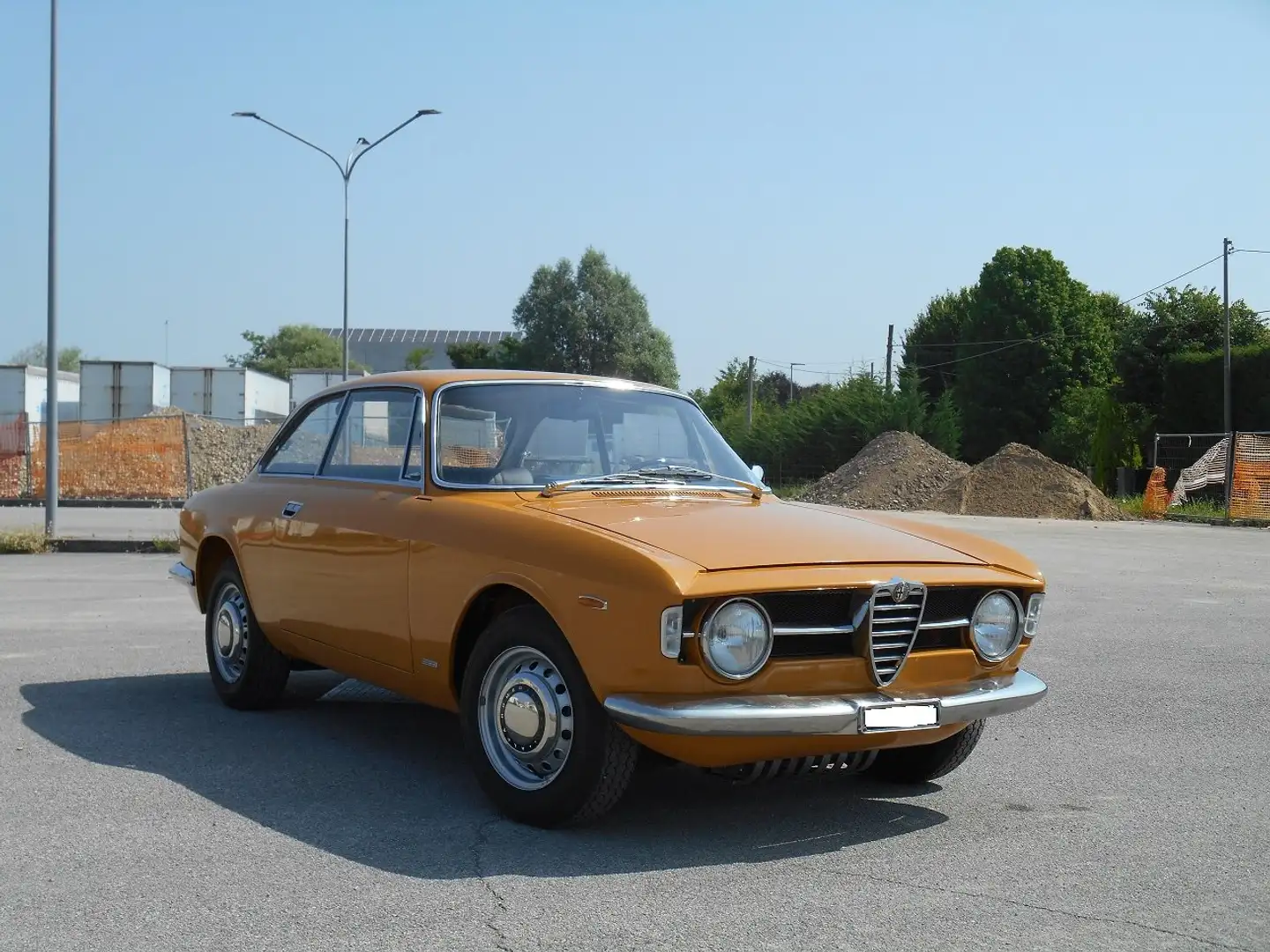 Alfa Romeo Junior GT 1300 scalino Giallo - 2