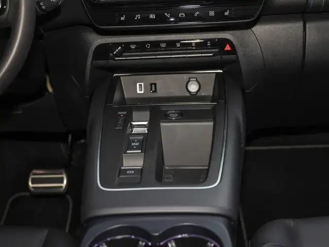 Citroen C5 Aircross view 12