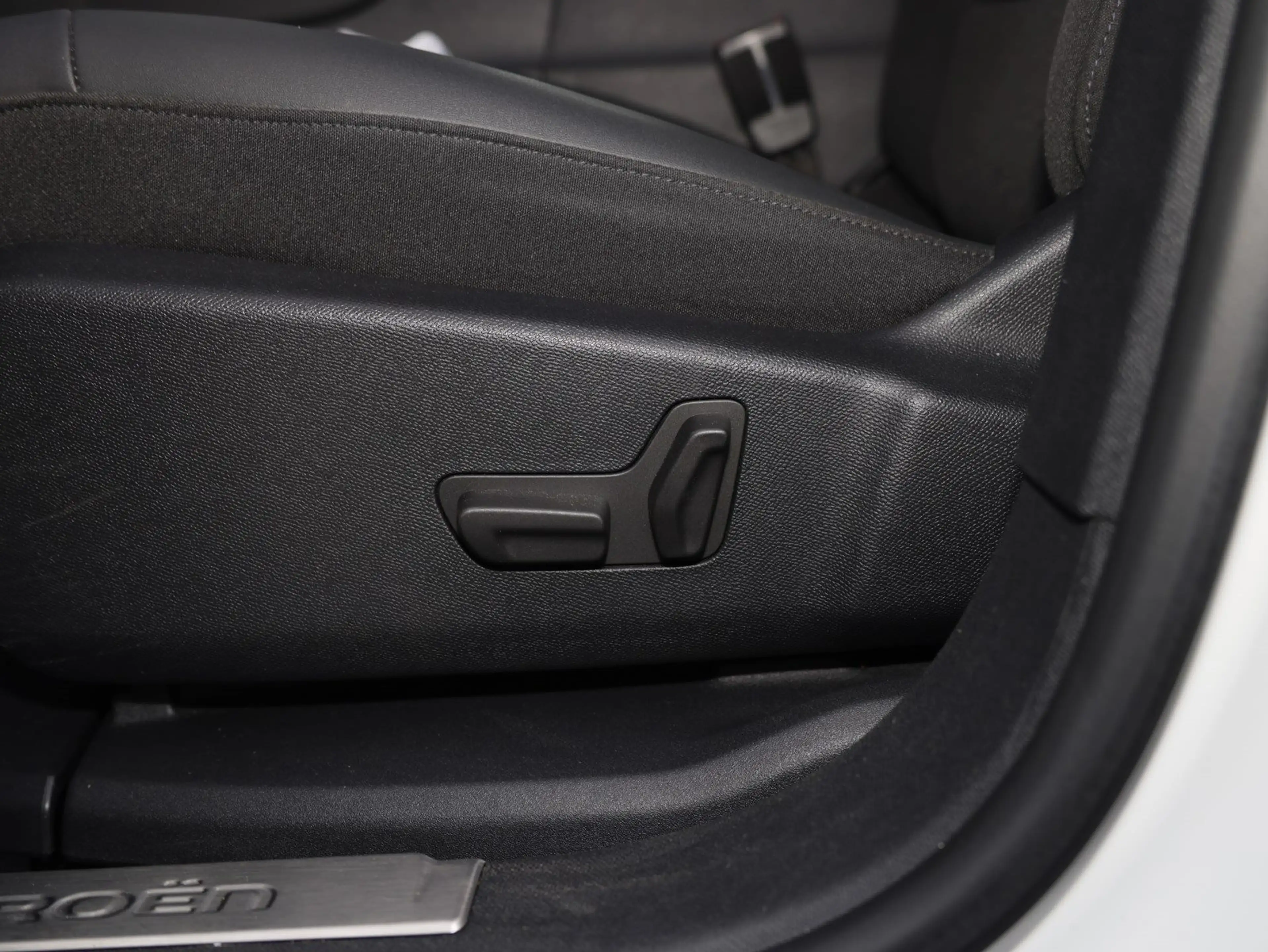 Citroen C5 Aircross Shine — photo 15
