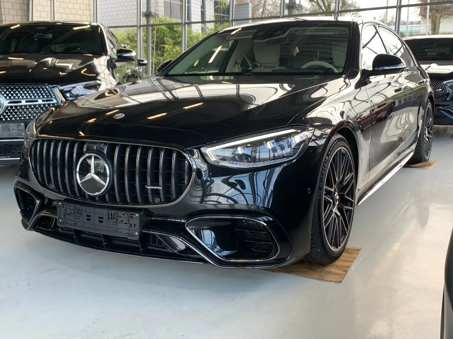 Mercedes-Benz S 63 AMG E Perf AMG 4M+ Lang *NEW* TV/Burm/21'/HUD Czarny - 1