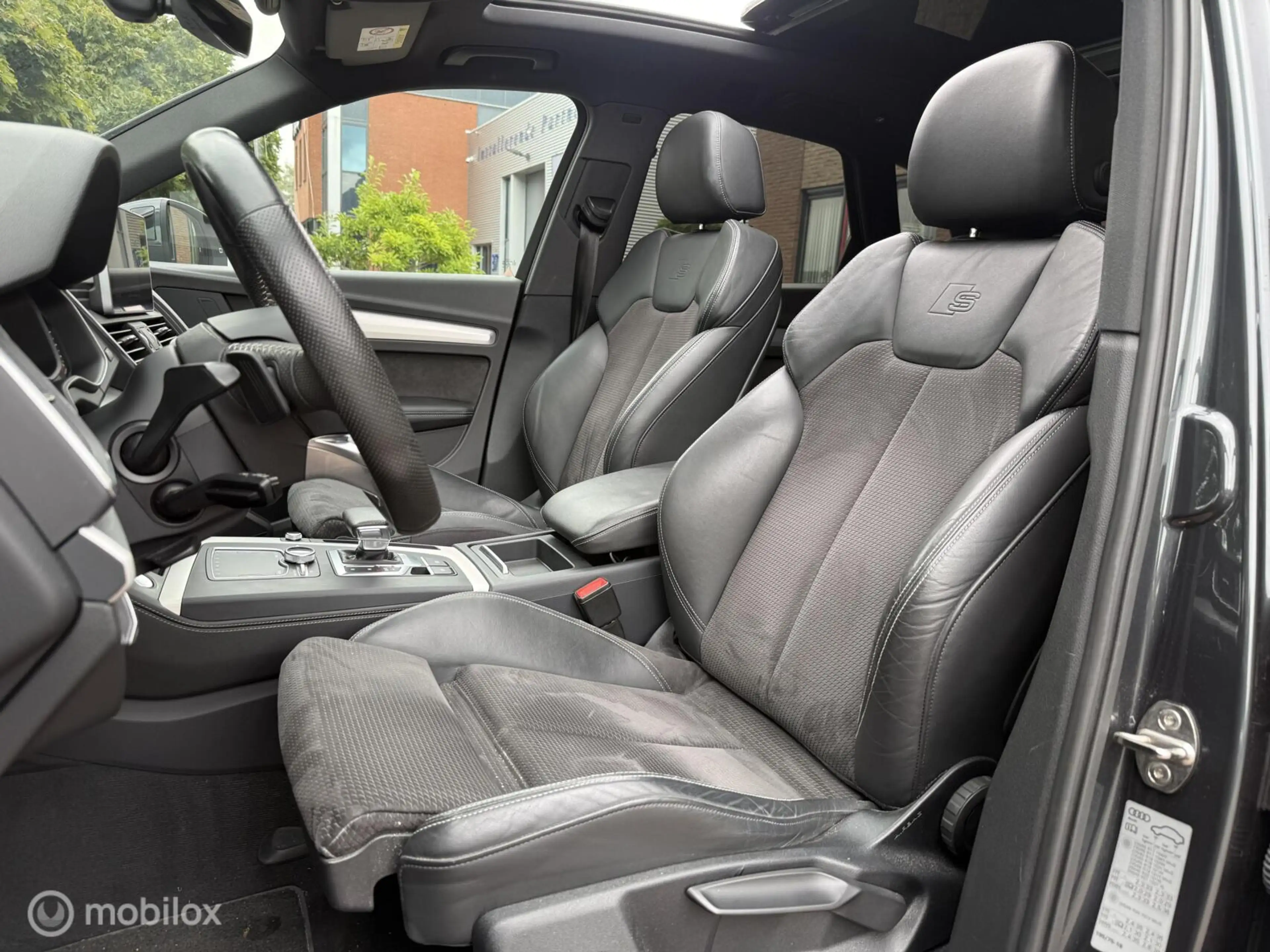 Audi Q5 2.0 TFSI quattro S-line Navi Carplay Camera Alcant — photo 3