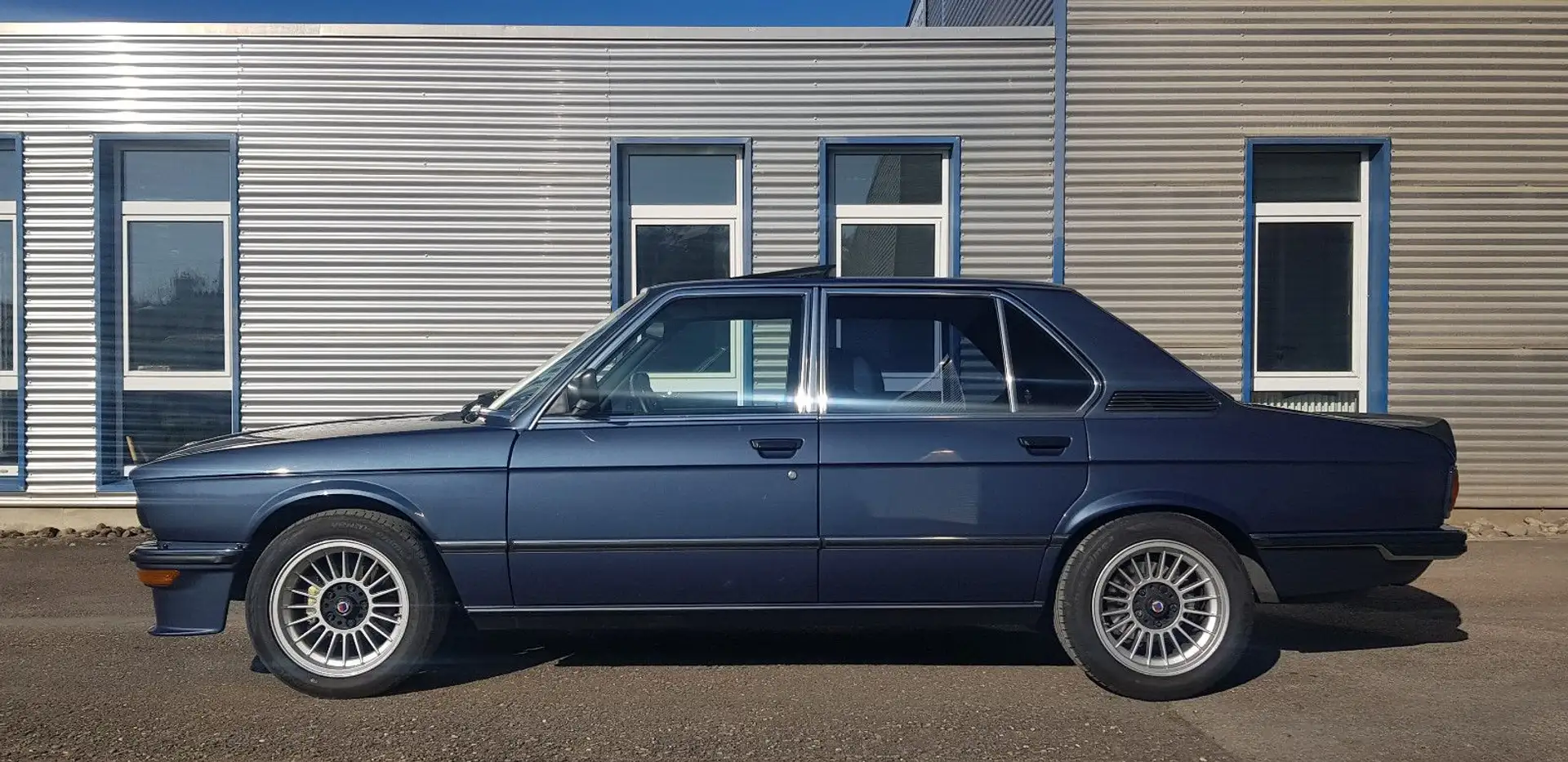 BMW 535 M535i  -E12-  #One of 960 #M#asterpieces LHD# Blauw - 2