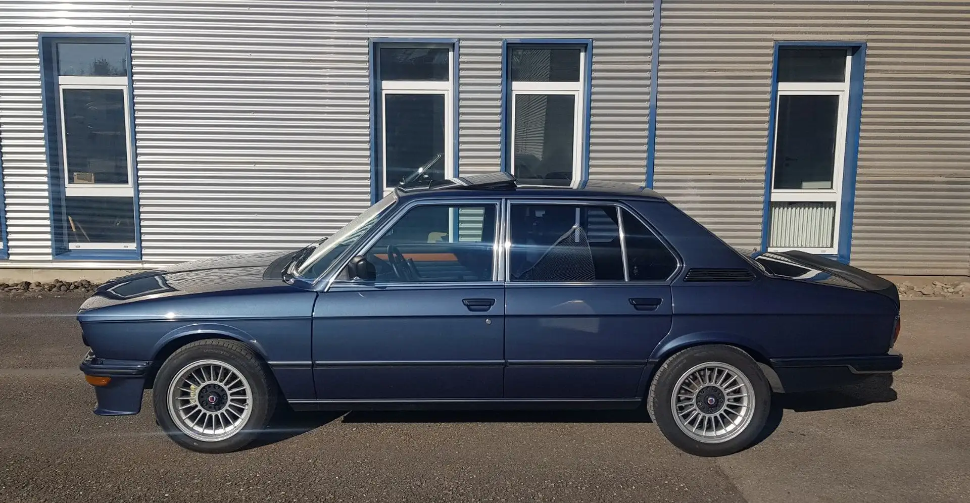 BMW 535 M535i  -E12-  #One of 960 #M#asterpieces LHD# Blauw - 1