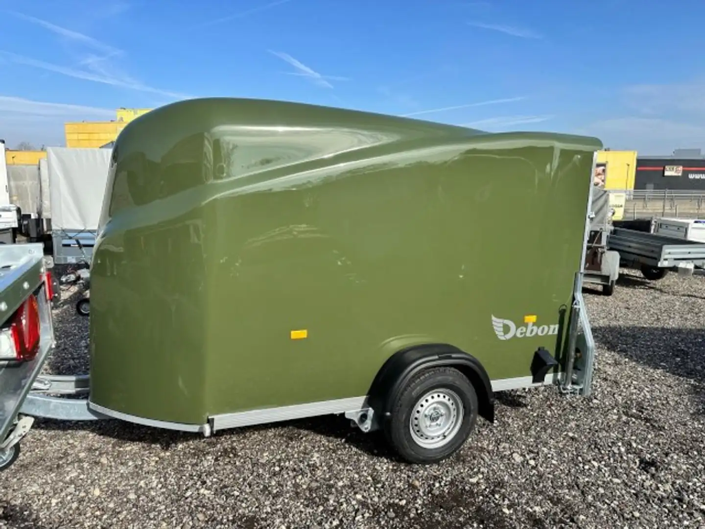 Cheval Liberte Debon Fourgon Cargo 2 Poly + Türe olivegrün 1300 Vert - 1