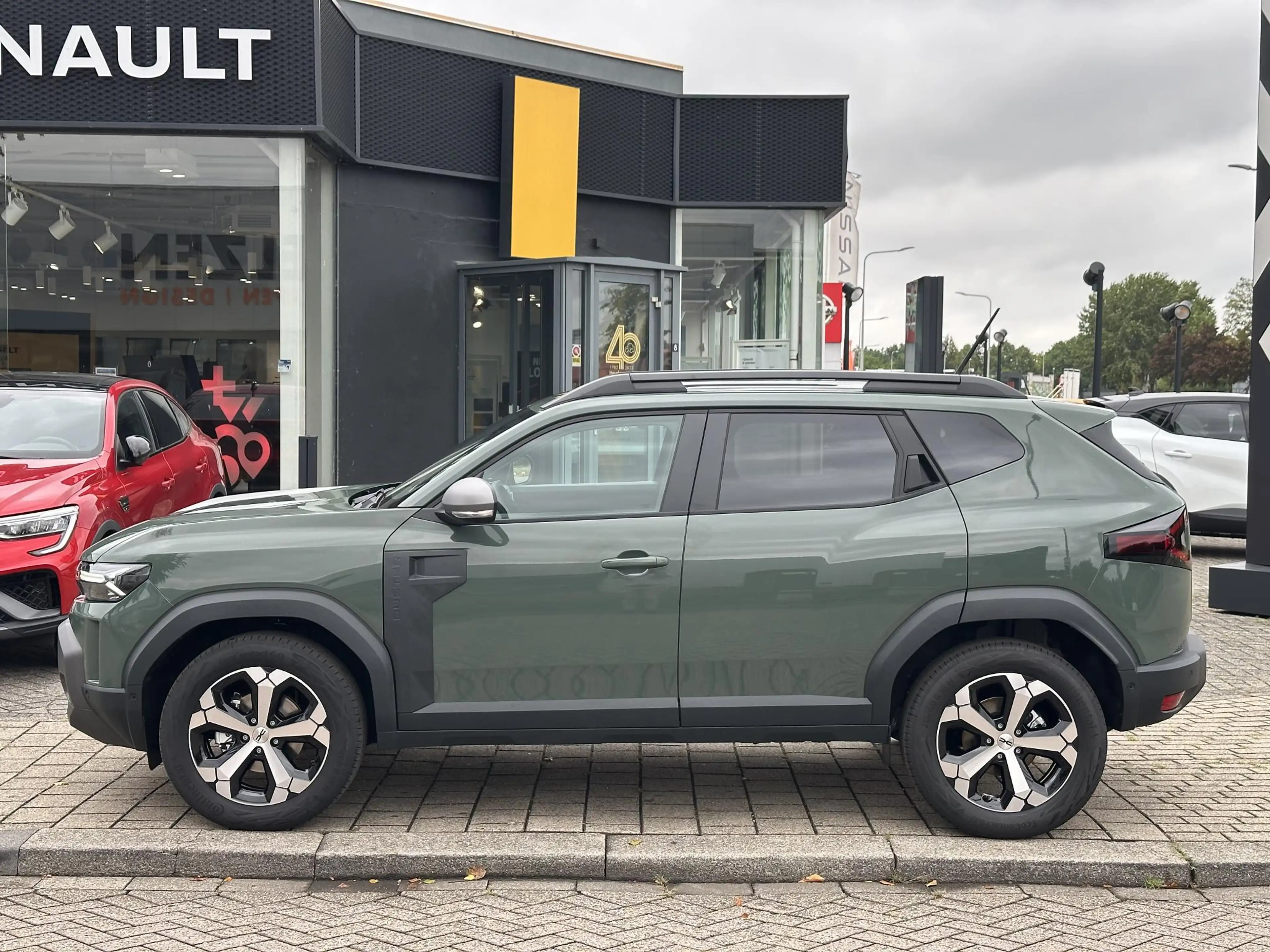 Dacia Duster Limited Edition Hybrid 155 l Snel uit voorraad lev — photo 11