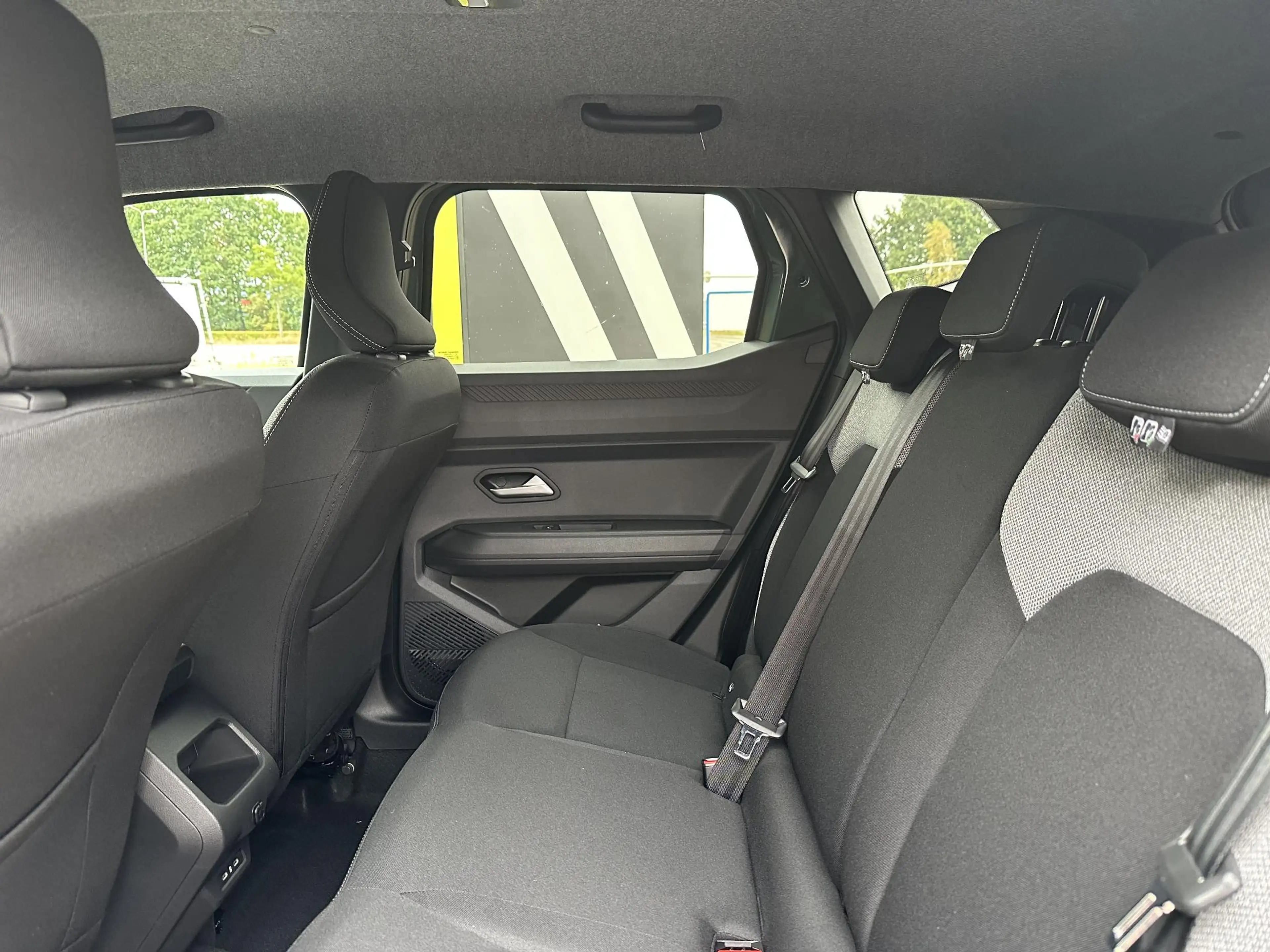 Dacia Duster Limited Edition Hybrid 155 l Snel uit voorraad lev — photo 9