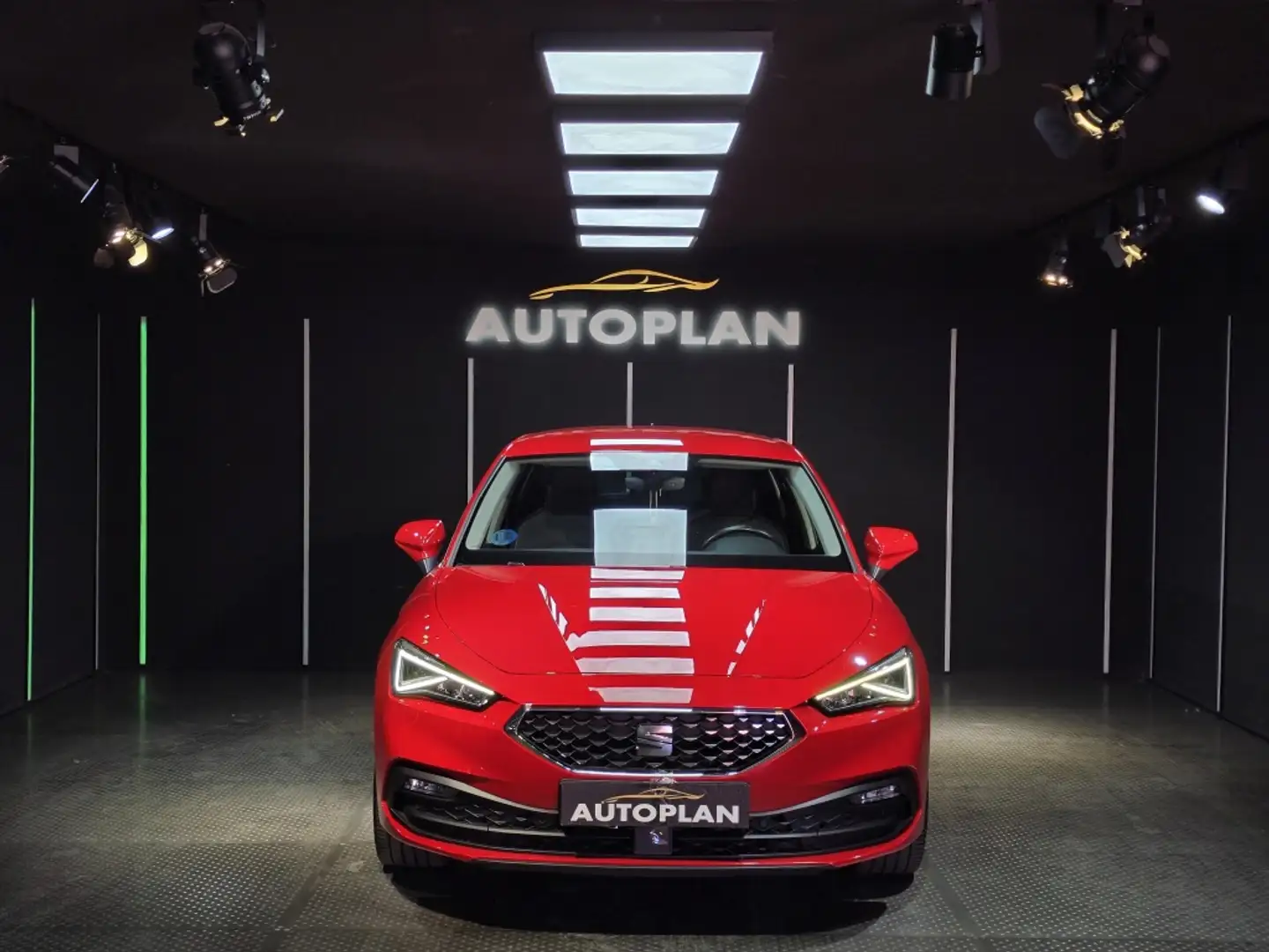 SEAT Leon 1.5 TGI S&S Xcellence 130 Rouge - 2