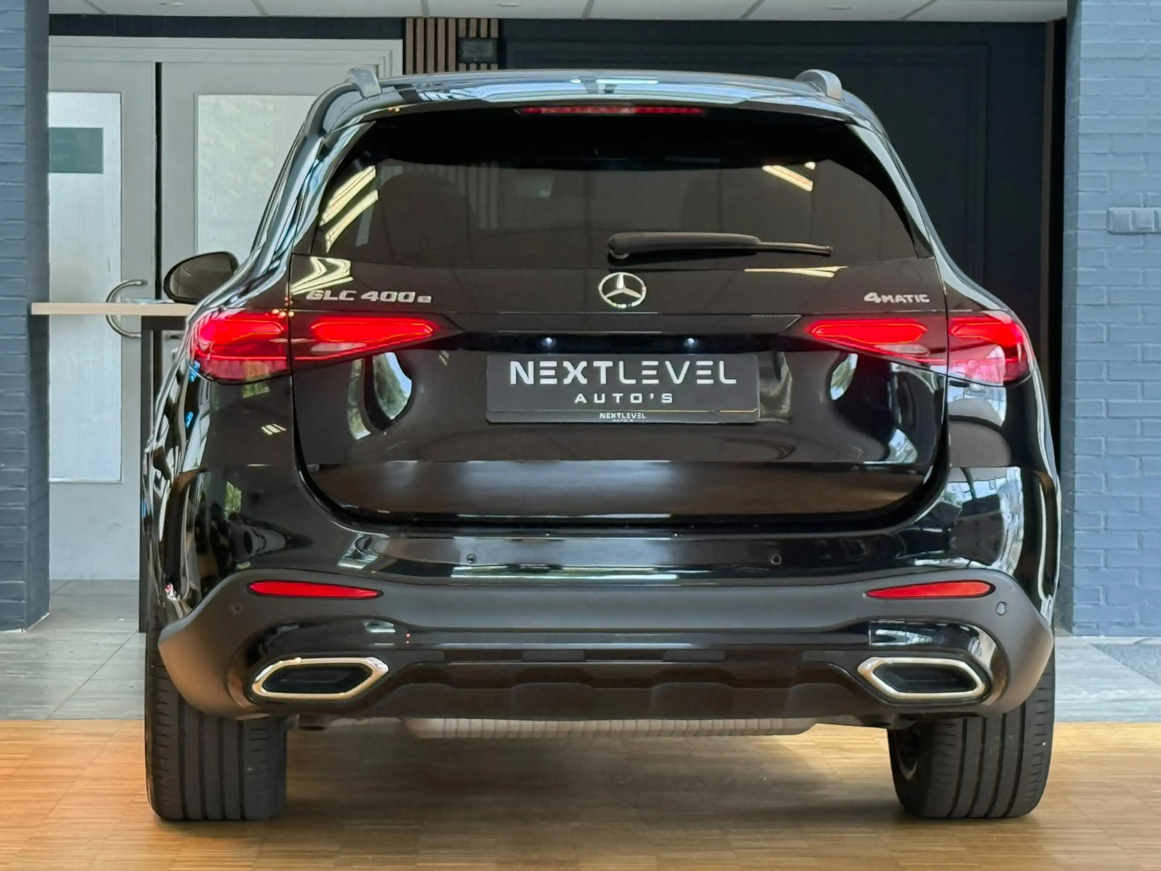 Mercedes-Benz GLC 400 400e 4MATIC AMG Line — photo 6