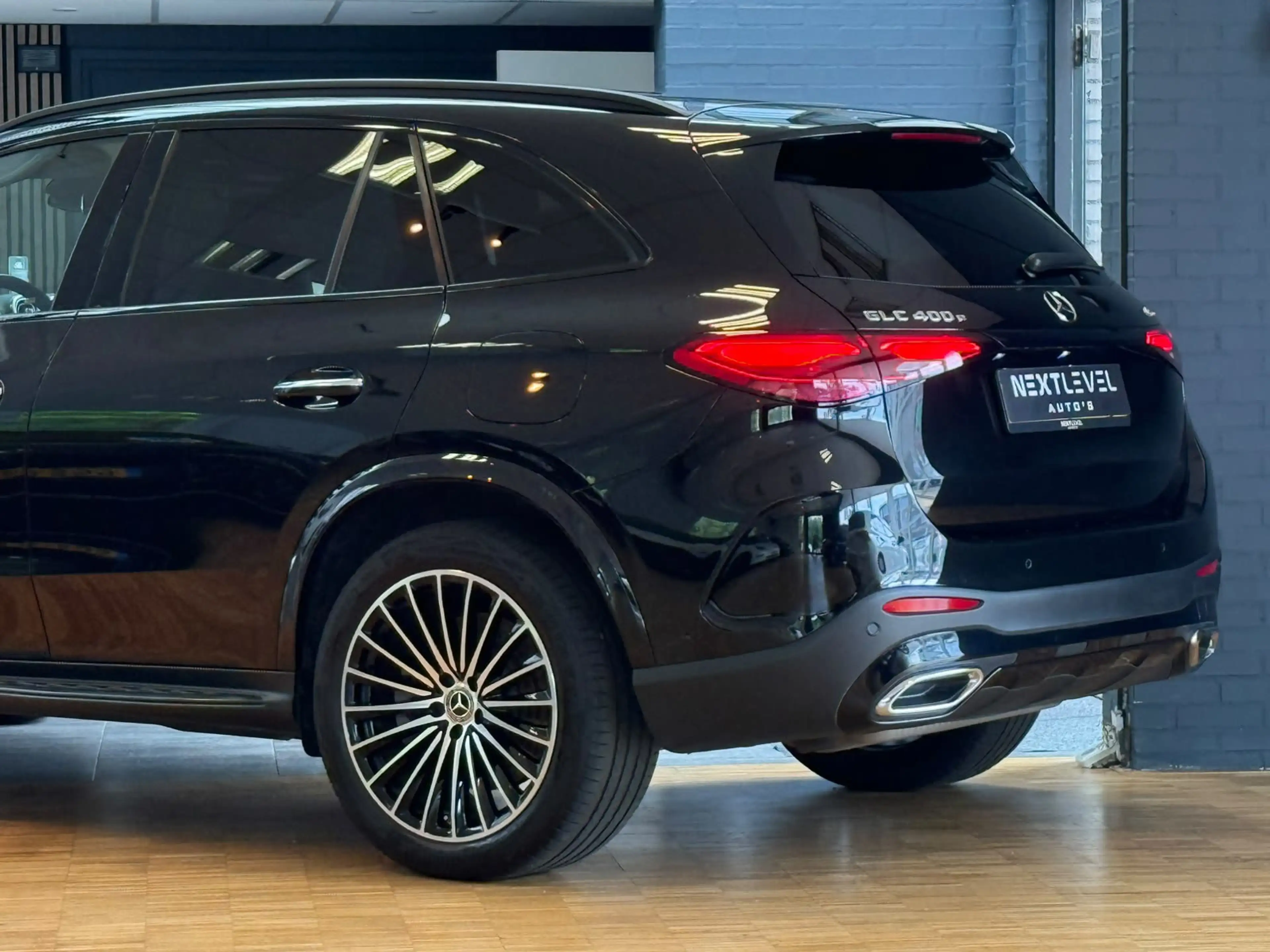 Mercedes-Benz GLC 400 400e 4MATIC AMG Line — photo 5
