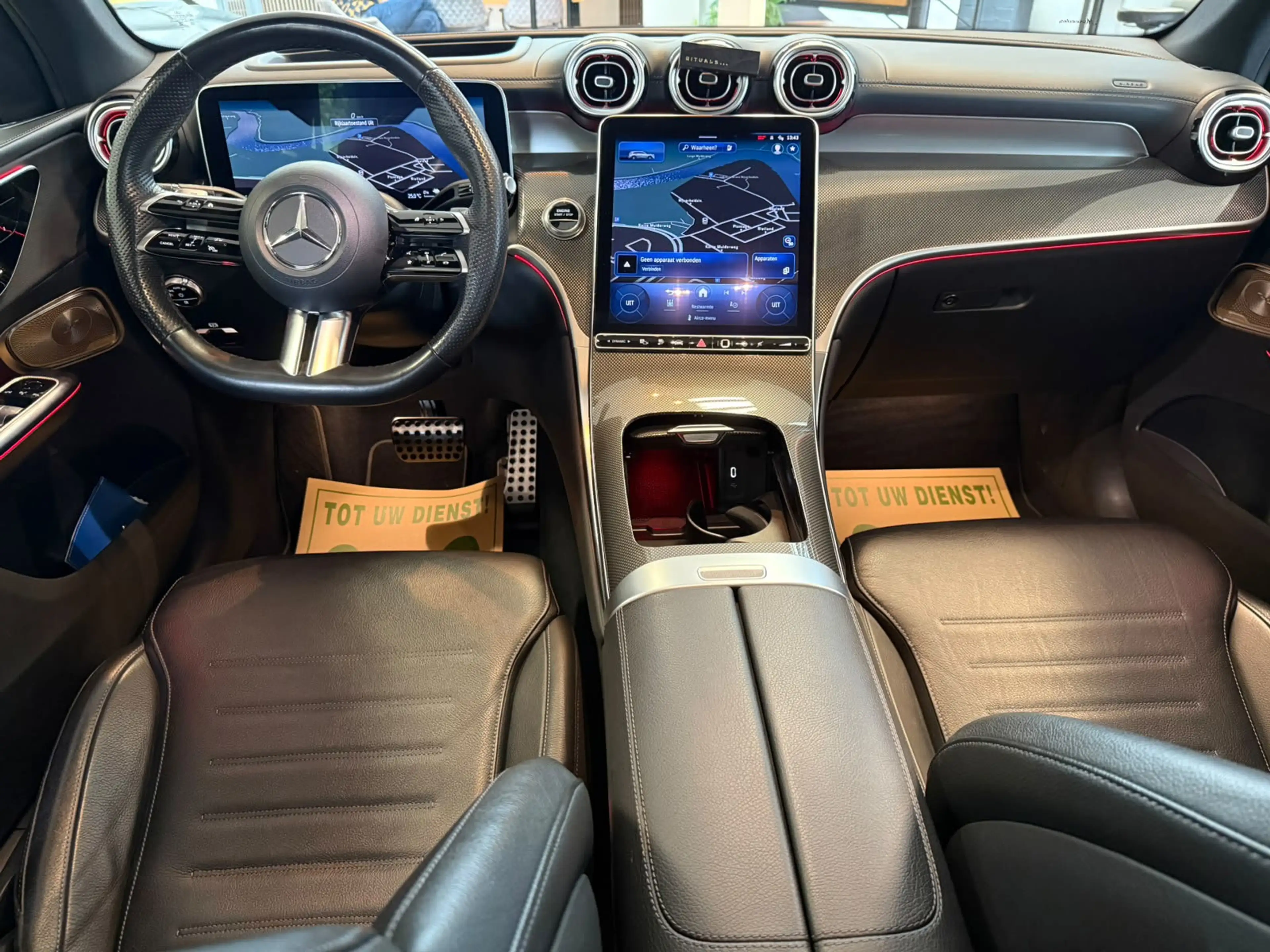 Mercedes-Benz GLC 400 400e 4MATIC AMG Line — photo 13