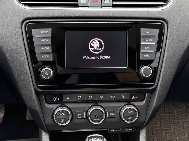 Skoda Octavia view 12