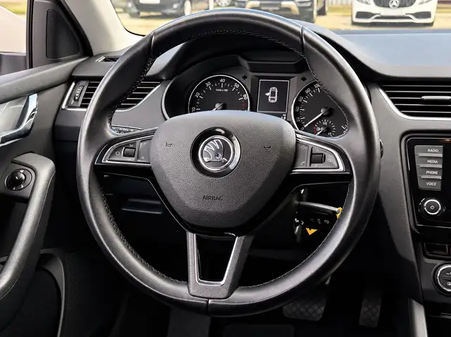 Skoda Octavia view 11