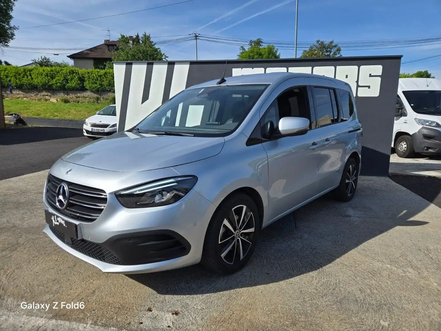 Mercedes-Benz T-Class 180 D PROGRESSIVE BVA7 ATTELAGE Gris - 1