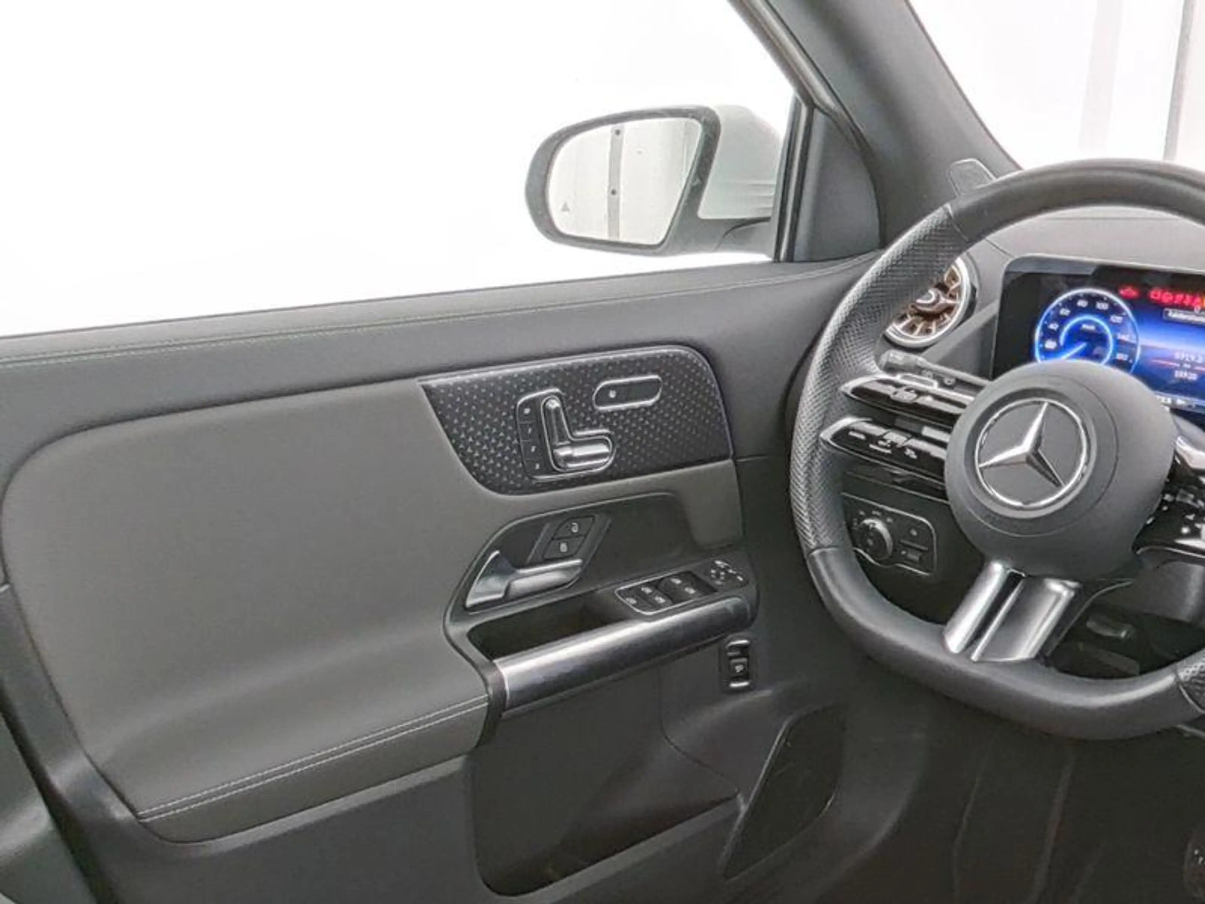 Mercedes-Benz EQA 250 250+ AMG Line | 360° Camera | Memory Zetels | Smar — photo 8
