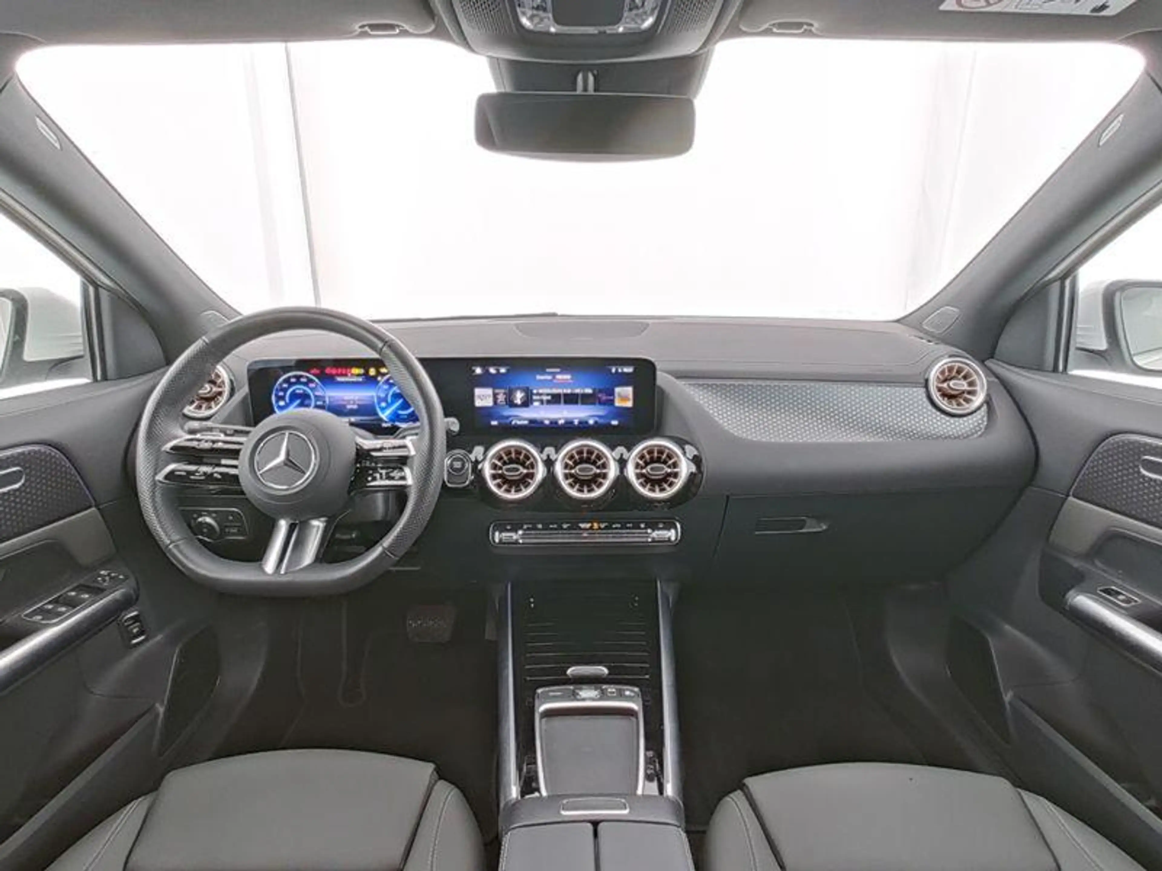 Mercedes-Benz EQA 250 250+ AMG Line | 360° Camera | Memory Zetels | Smar — photo 6