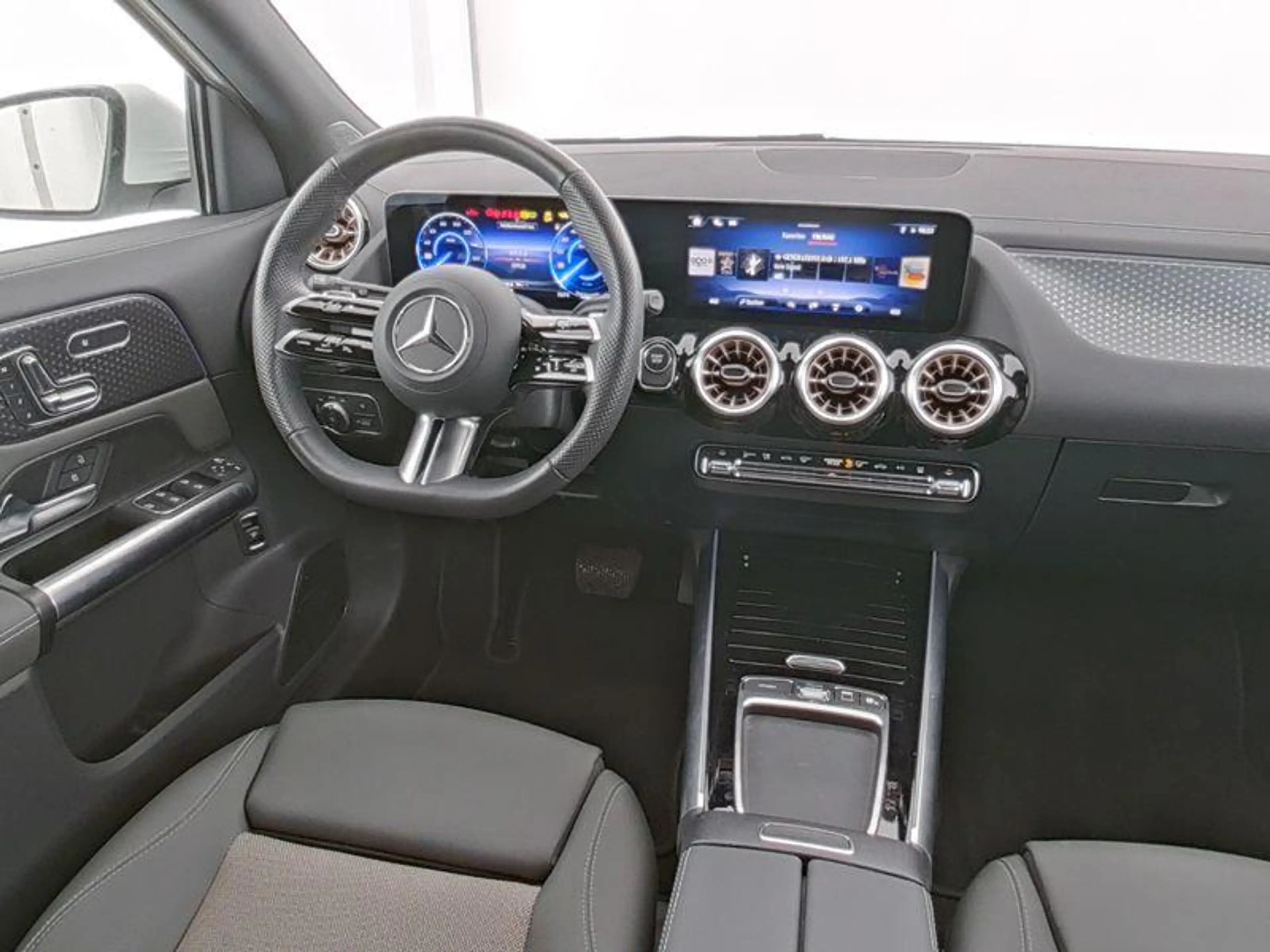 Mercedes-Benz EQA 250 250+ AMG Line | 360° Camera | Memory Zetels | Smar — photo 5