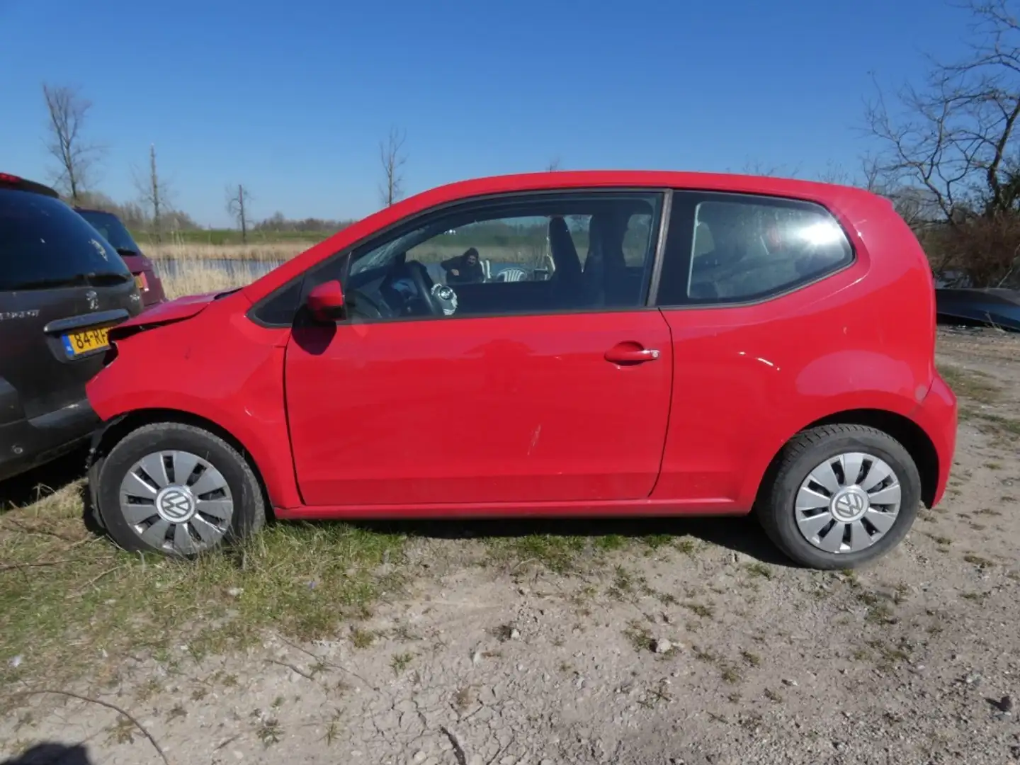 Volkswagen up! 1.0 BMT MOVE UP! Voor onderdelen Compleet!! Rood - 2