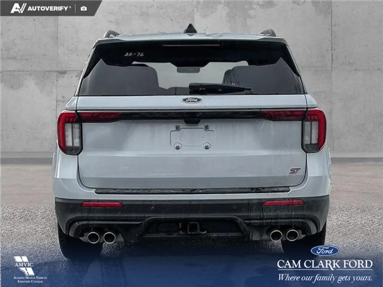 Ford Explorer снимка Ford Explorer